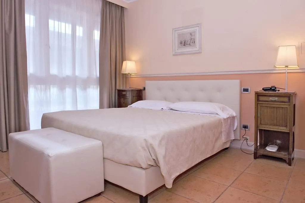 Hotel Ponte Di Rialto Crema 4*,  Italien