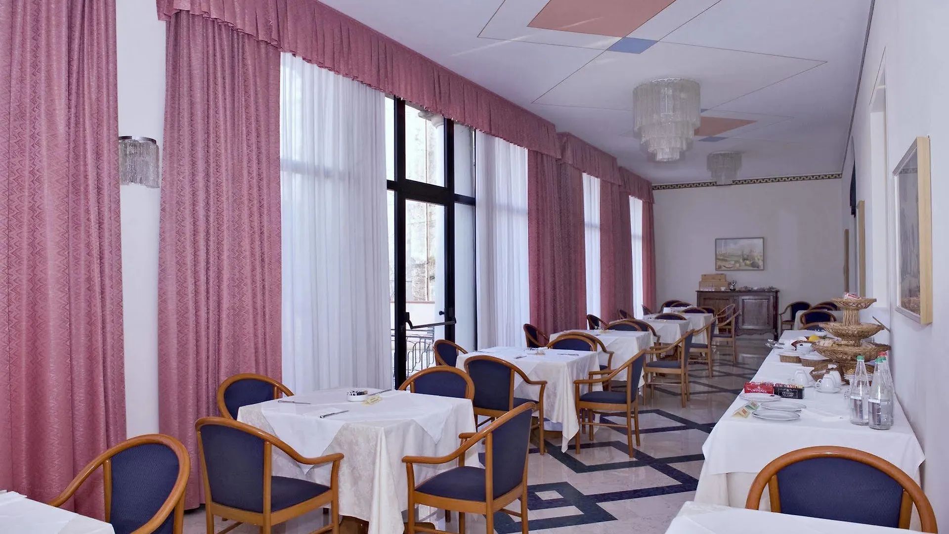 Hotel Ponte Di Rialto Crema 4*,  Italien
