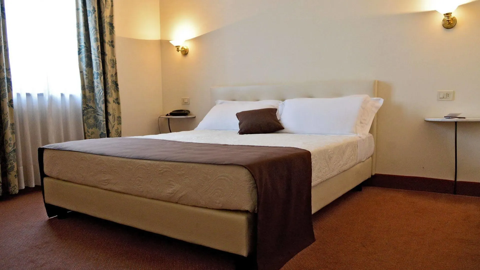 Hotel Ponte Di Rialto Crema